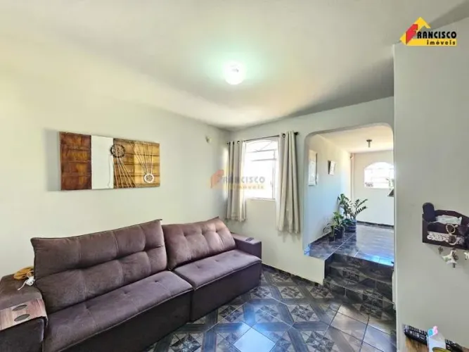 Casa à venda, 5 quartos, 1 suíte, 2 vagas, Manoel Valinhas - Divinópolis/MG