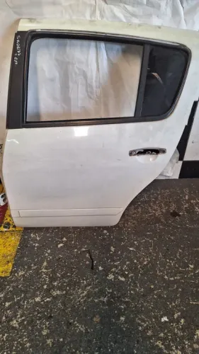 Porta Traseira Esquerda Renault Sandero 2012 / 2013 