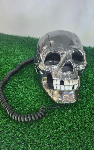 Telefone Skull "Crânio Caveira"