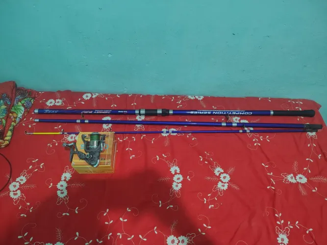 Vendo vara de pesca Sahara de 3,90 e molinete sh 7000