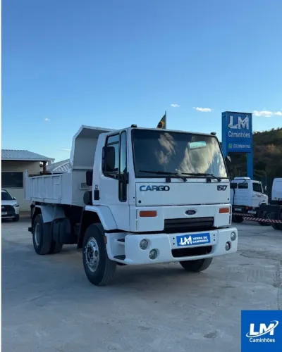 Ford Cargo 1517 toco caçamba