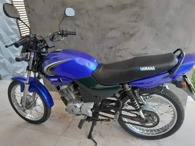Vende se YBR 125 k ano 2008 com azul doc 26 só transferir.