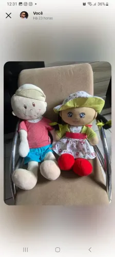 Bonecos menino e menina de pano 