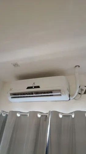 AR CONDICIONADO SPLIT ELECTROLUX 12000BTUS