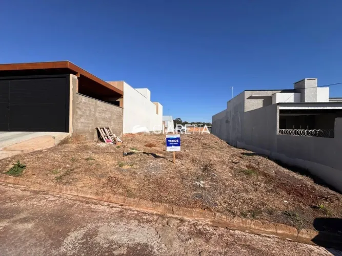 Terreno à venda em ótima localização no JARDIM COOPAGRO, TOLEDO - PR