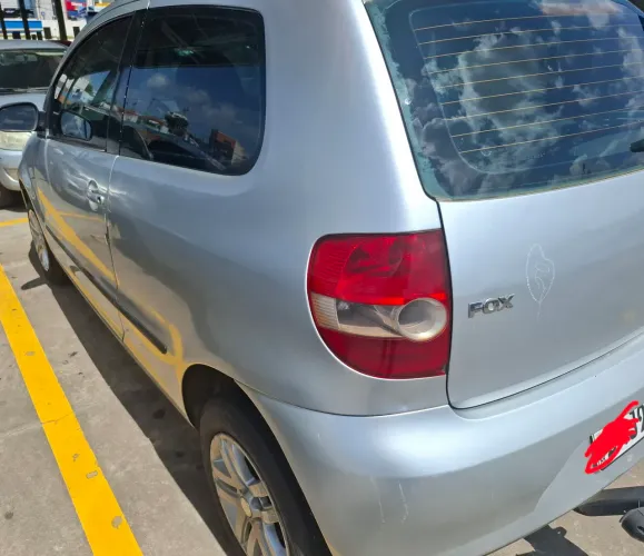 Volkswagen Fox City 1.0mi/ 1.0mi Total Flex 8V 3P 2004