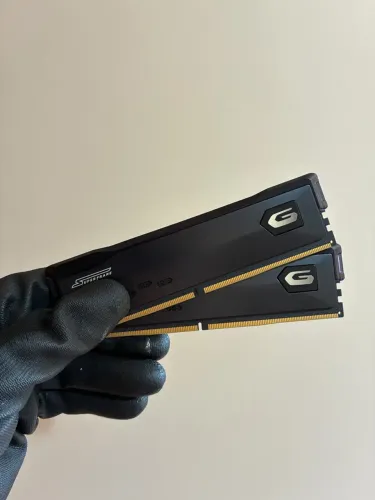Kit Memória RAM DDR4 8GB 3200MHz SuperFrame