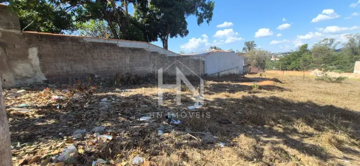 Terreno à venda no bairro Braúnas, Belo Horizonte