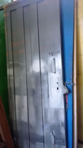 porta de ferro