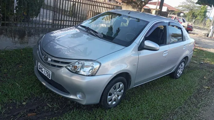 Toyota Etios XS Sedan 1.5 Flex 16V 4P Mec. 2016