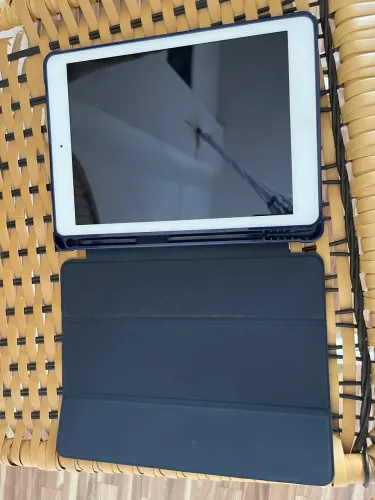 iPhone 13/ipad= vendo ou TROCO