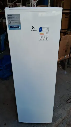 FREEZER ELECTROLUX 249L NOVO