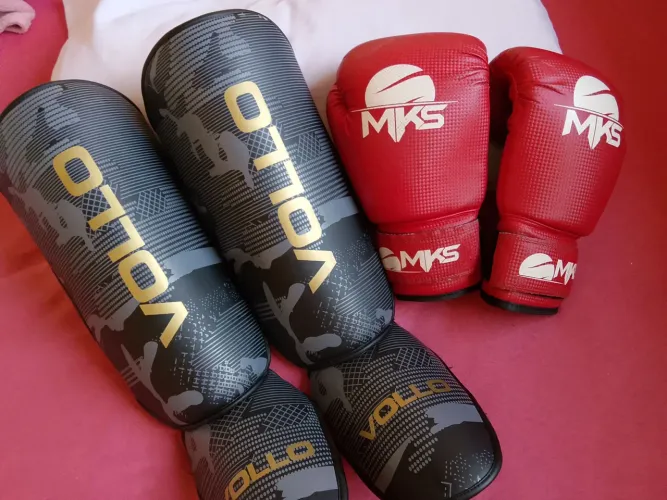 Kit MuayThai - Caneleira + Luva