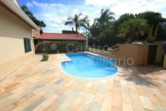 CASA à venda com piscina e 3 quartos em Peruíbe, no bairro Balneario Barra de Jangada