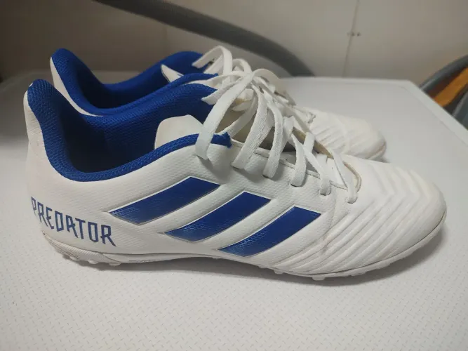 Chuteira Adidas Predator
