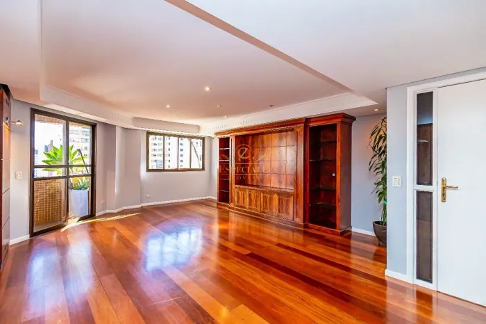APARTAMENTO COM 2 SUÍTES PARA LOCAÇÃO NO ÁGUA VERDE EM CURITIBA