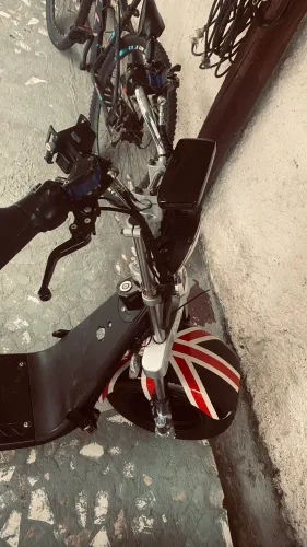 Vendo scooter 7000 reais