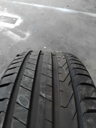 Pneu Pirelli. 225/55. R-18