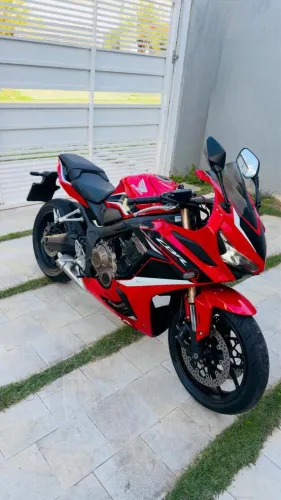 Honda CBR 650R