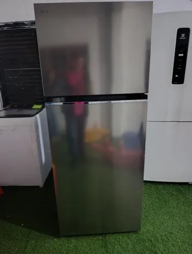 GELADEIRA NOVA NA CAIXA. Geladeira LG, DUPLEX 395L ? INOX LOOK, geladeira sem uso.