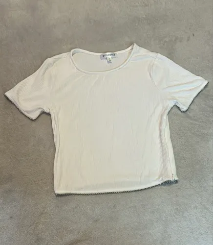 Top branco canelado Wild honey