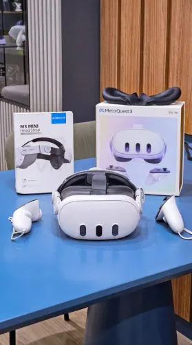 Meta Quest 3 Oculus VR 512GB  - Completo Novo + Acessórios (BOBOVR M3 Mini + Mascara)