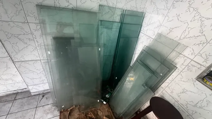 Prateleiras de vidro