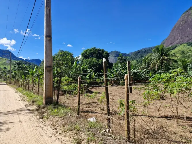 Terreno com 2000 metros em Glicério - Macaé - RJ