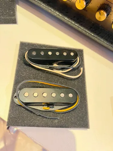 Captadores Customy Pickups Vintage 60 - Braço e Meio para Stratocaster (ñ fender)