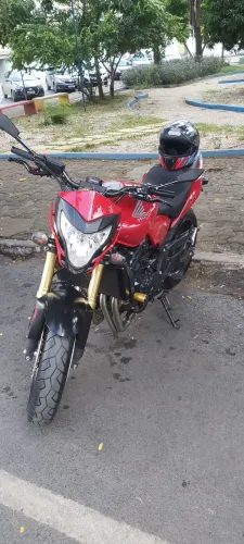 Vendo cb Honert 600/CL
