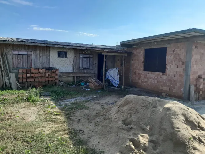 Terreno com casa em Guaratuba