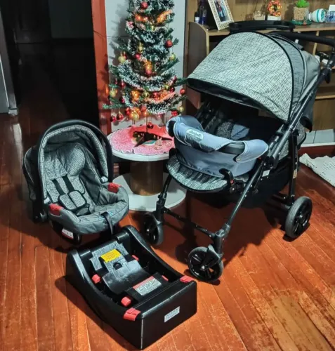 Kit Moisés Carrinho de bebê + Bebê Conforto + Base Burigotto - Completo, Higienizado