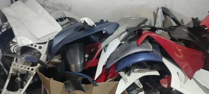 CARENAGENS E FARÓIS HONDA ORIGINAIS