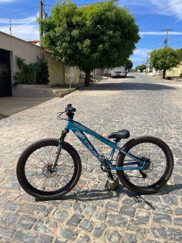 Bike Trust Aro 26 | Suspensão a Ar | Freio hidráulico mt200 a óleo | Quadro Raro ?