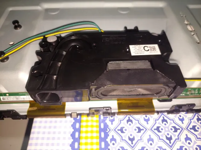 Alto falante TV samsung UN5N8600FGXZD