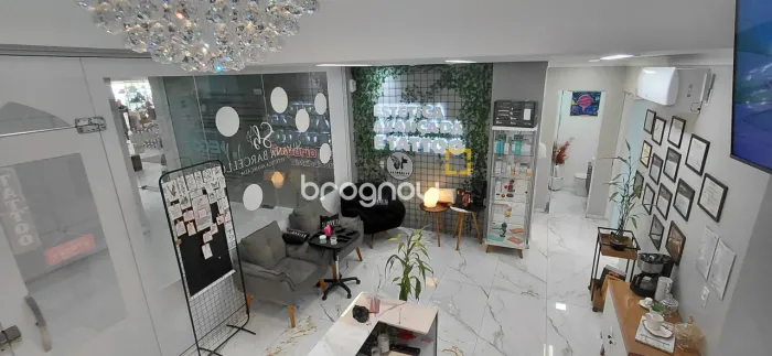 Loja com 92 m² a venda na Trindade, Florianópolis.