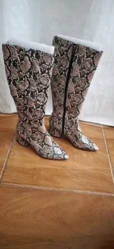 BOTA LUIZA BARCELOS