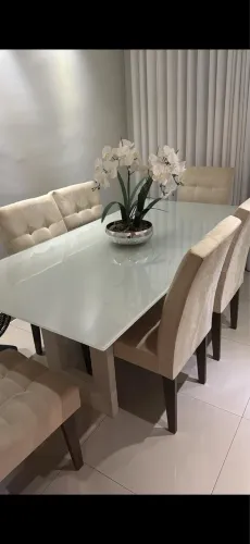 Mesa de jantar de vidro 6 lugares novíssima