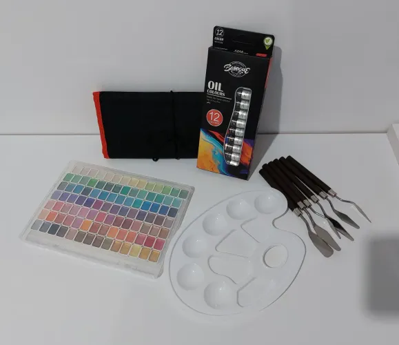 Kit Completo Para Pintores (Tinta Aquarela + Tinta Óleo + Estojo de pincéis + Espátulas)