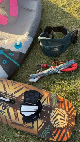 ? KIT COMPLETO DE KITESURF À VENDA ?