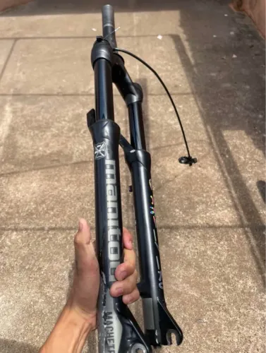 Manitou machete