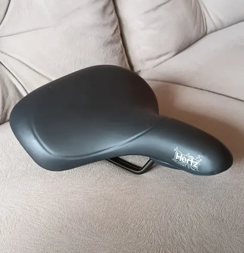 Selim de bicicleta Selle Royal novo com alça sem uso muito confortável