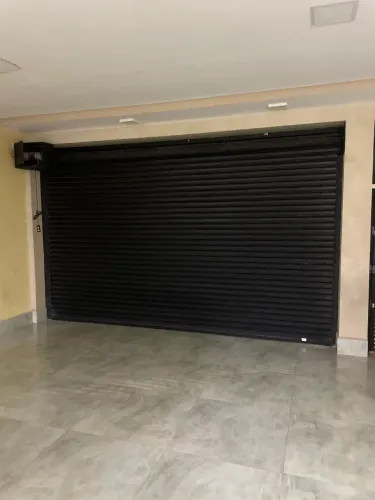 Porta automática ( de enrolar ) 4,55 X 2,85 