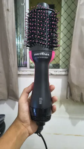 Escova Secadora Britânia 4 em 1 (modelo BEC02PR)