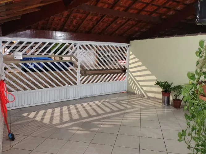 Imóvel para venda com 130 metros quadrados com 3 quartos em Guilhermina - Praia Grande - S