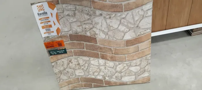 Vendo 4 m2 de cerâmica