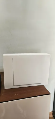 Caixa MacBook Air 13"