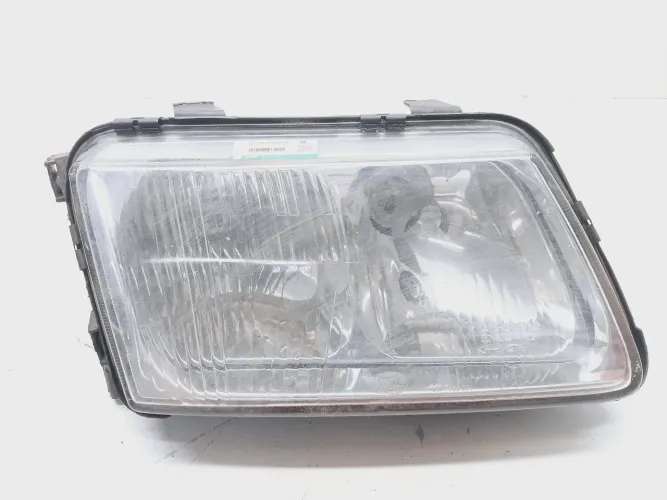 Farol Direito Audi A3 1.8 1998 1999  * Direito