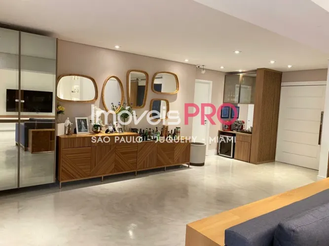 Apartamento de 238 m² 04 suítes 04 vagas + Depósito no Condomínio Duo Design - Morumbi