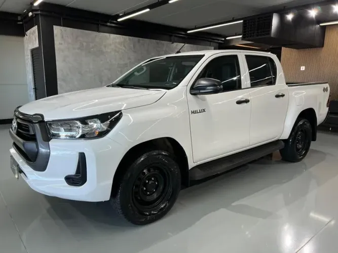 Toyota Hilux CD 4X4 2.8 Diesel Mec. 2022